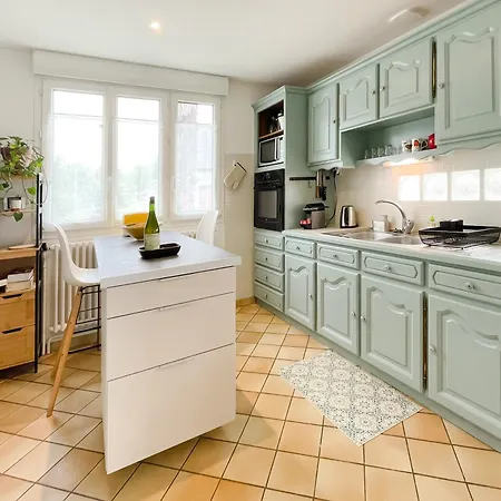 펜션 La Maison De La Garenne 듀시 레 셰리